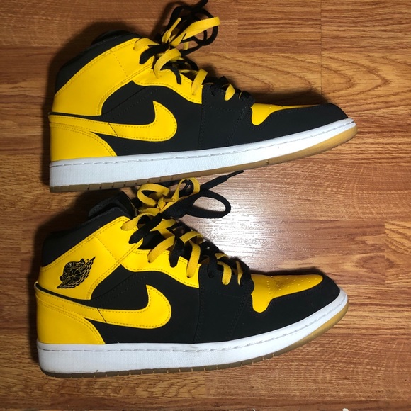 Air Jordan 1 Retro Mid 2017 New Love 2017 - Picture 3 of 5